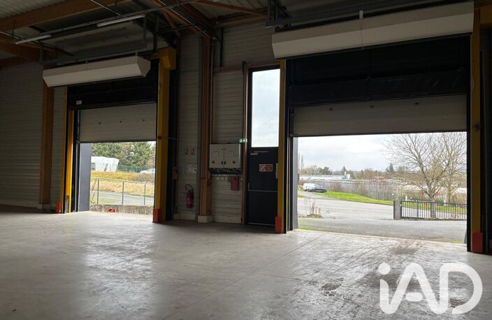 Vente Boutique/Local commercial 3 000 m&sup2; — photo 3