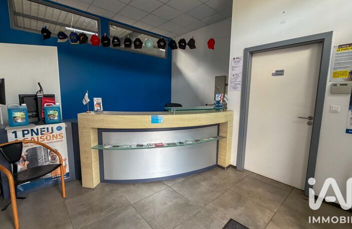 Vente Boutique/Local commercial 320 m&sup2; — photo 2