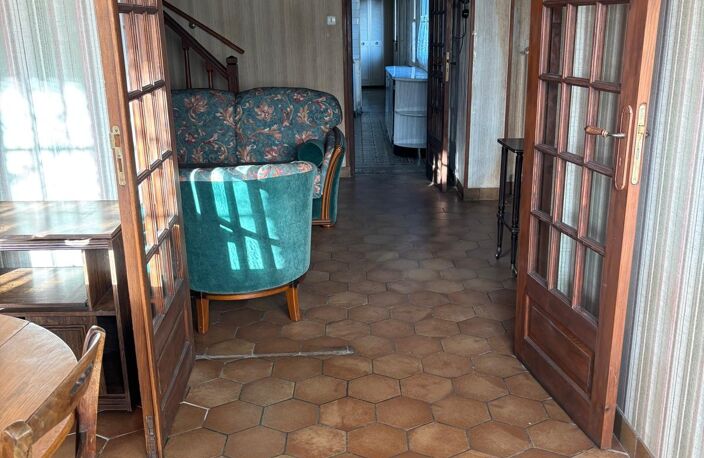 Vente Maison/villa 6 pièces — photo 3