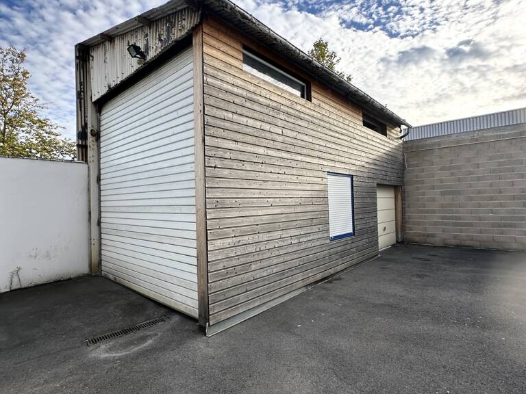 Vente Garage 32 m&sup2; — photo 1