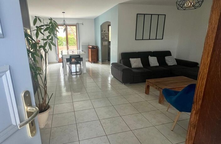 Vente Maison/villa 6 pièces — photo 2