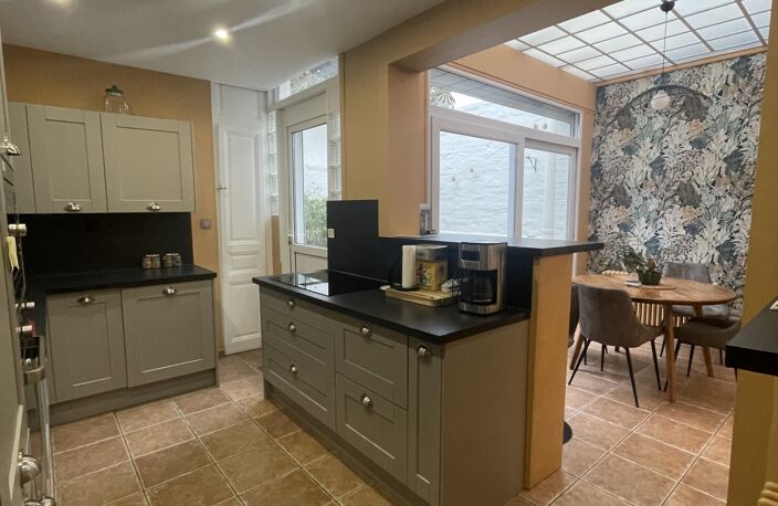 Vente Maison de ville 7 pièces — photo 2