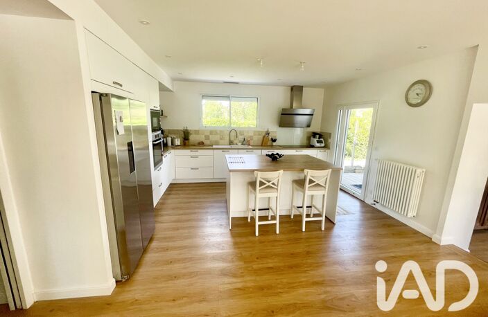 Vente Maison/villa 7 pièces — photo 2
