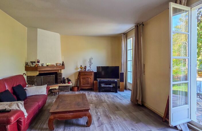 Vente Maison/villa 9 pièces — photo 4