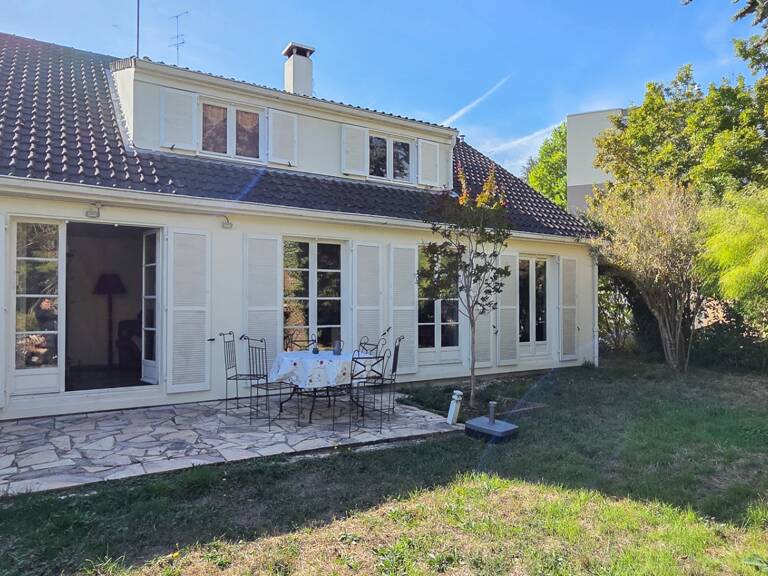 Vente Maison/villa 9 pièces — photo 1
