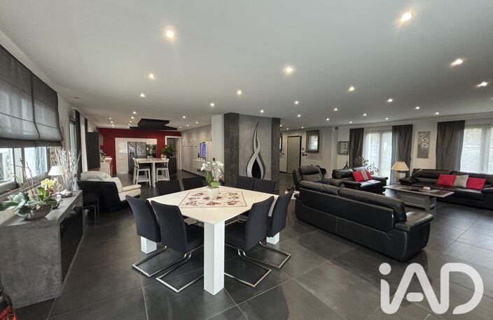 Vente Maison/villa 10 pièces — photo 3