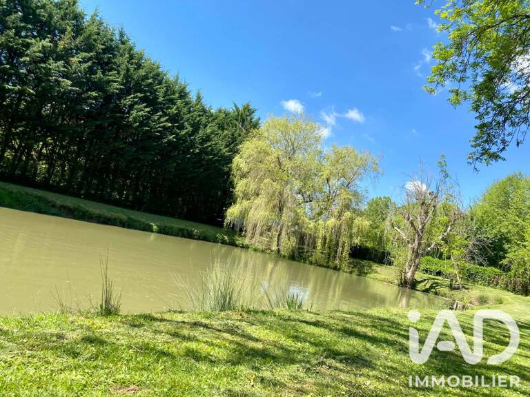 Vente Terrain 7 010 m&sup2; — photo 1