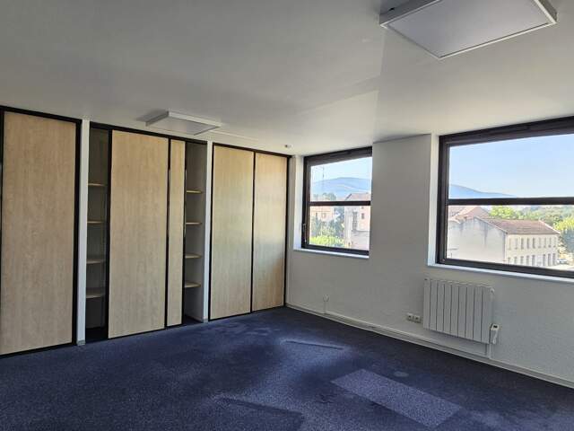 Vente Boutique/Local commercial 77 m&sup2; — photo du bien