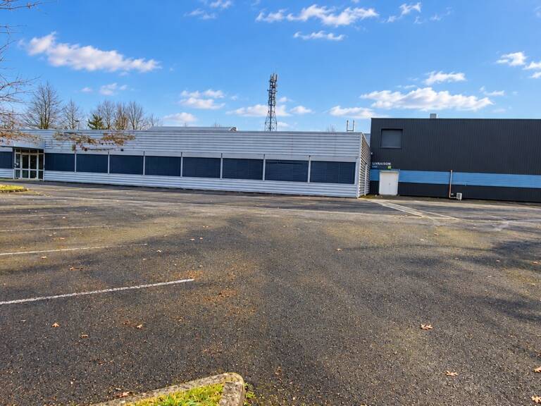Vente Boutique/Local commercial 1 500 m&sup2; — photo 1