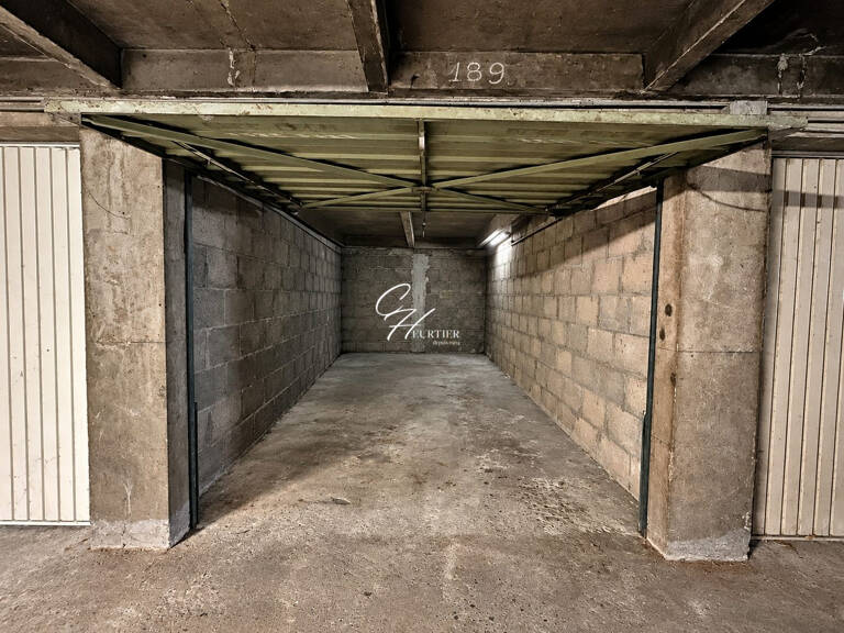 GARAGE SÉCURISÉ LA BRUYERE — photo 1