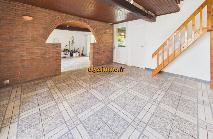 maison de 5 pièces avec garages et jardin — photo 5