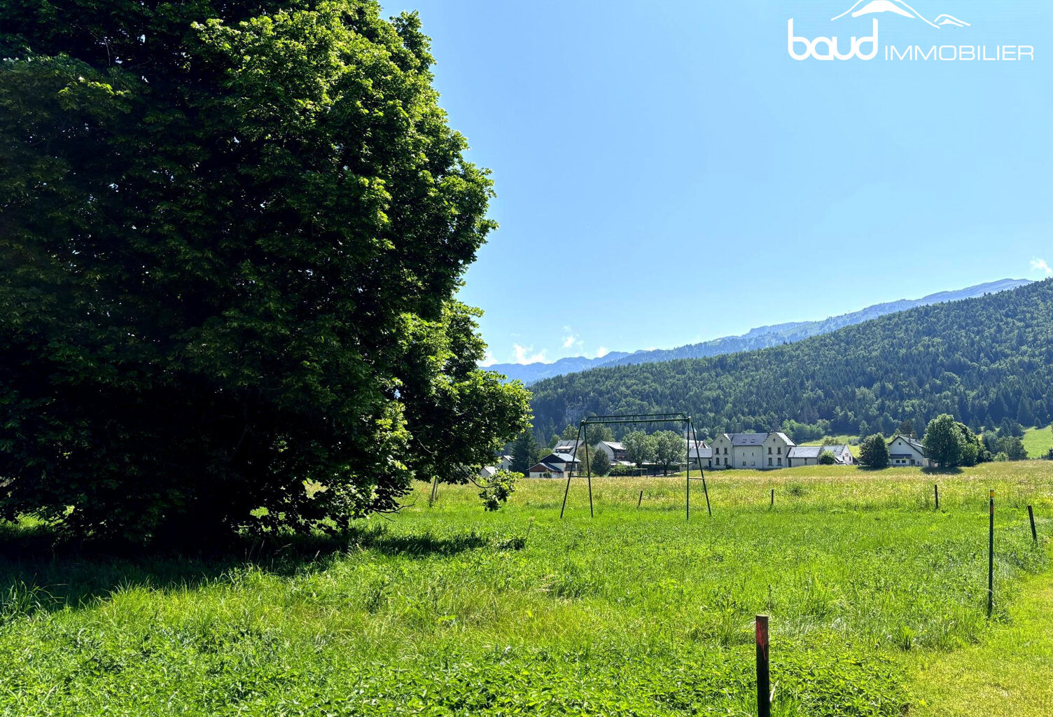 Terrain constructible 1000m² - Corrençon en Vercors — photo 1