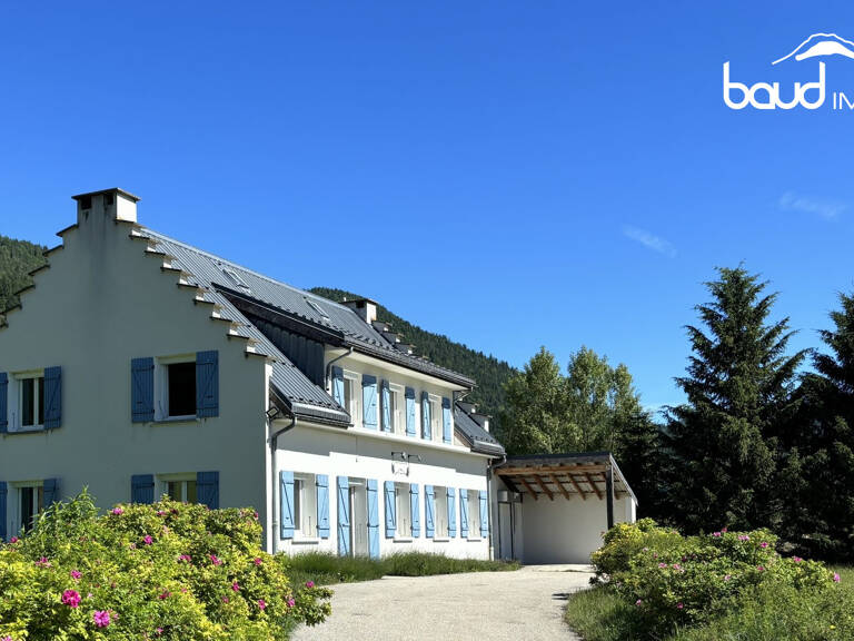 BELLE et GRANDE MAISON — photo 1