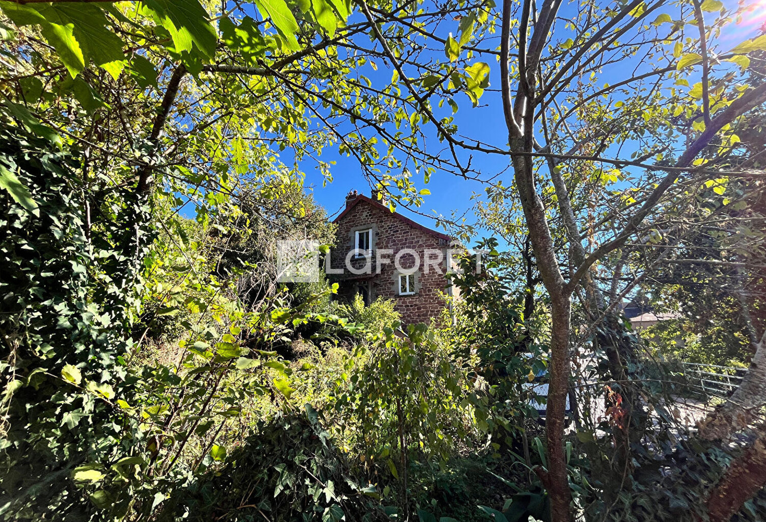 PRUINES: MAISON T5 ET GRANGE SUR 2700 M2 — photo 1