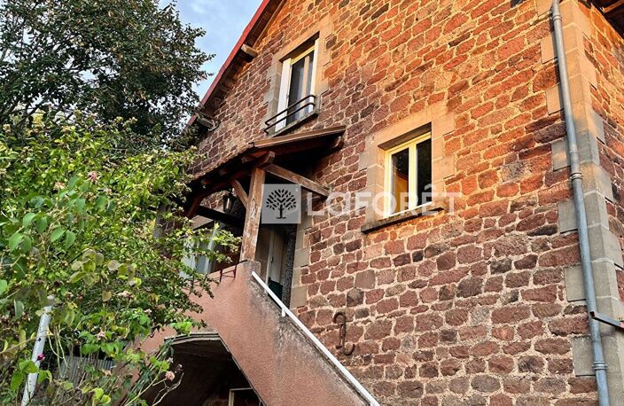 PRUINES: MAISON T5 ET GRANGE SUR 2700 M2 — photo 2