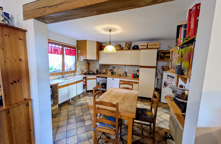 Maison Les Ventes 9 pièce(s) 180 m2 — photo 2
