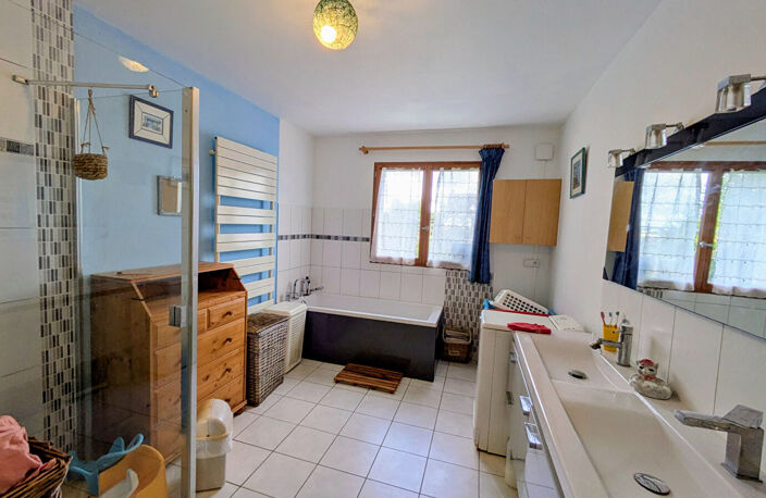Maison Les Ventes 9 pièce(s) 180 m2 — photo 3