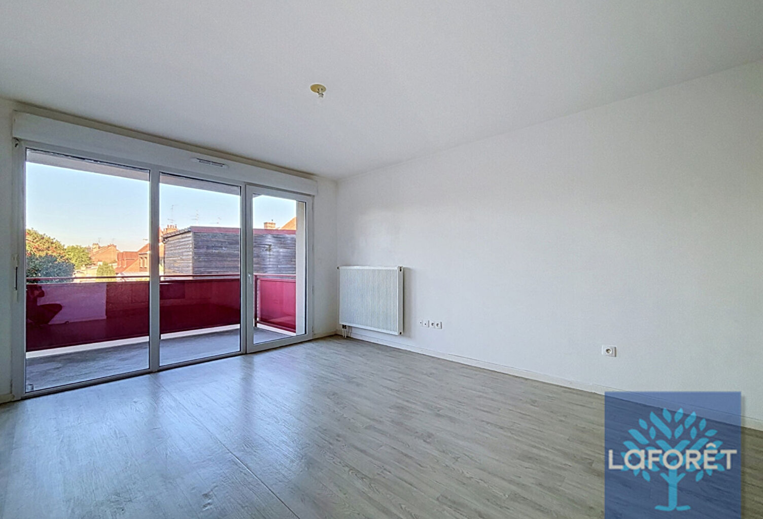 AULNOY LEZ VALENCIENNES, — photo 1