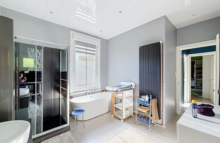 Maison de maître - 214 m²  - 5 chambres - Terrain de 1 087 m² — photo 5