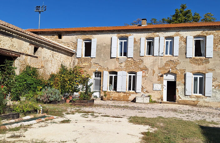 Sorgues - MAS 7 pièces 274 m² + ANNEXES 500 m²  sur 4082 m² de terrain — photo 3