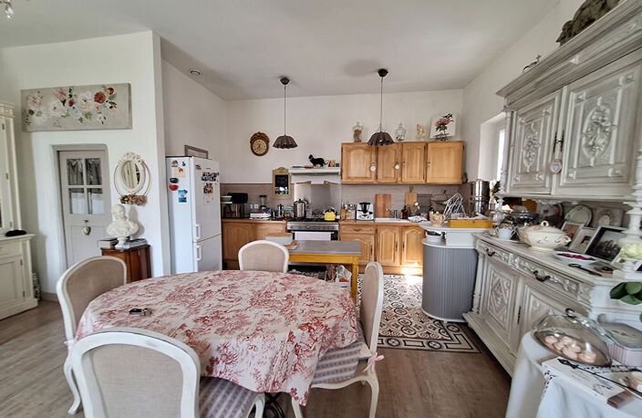 Sorgues - MAS 7 pièces 274 m² + ANNEXES 500 m²  sur 4082 m² de terrain — photo 5