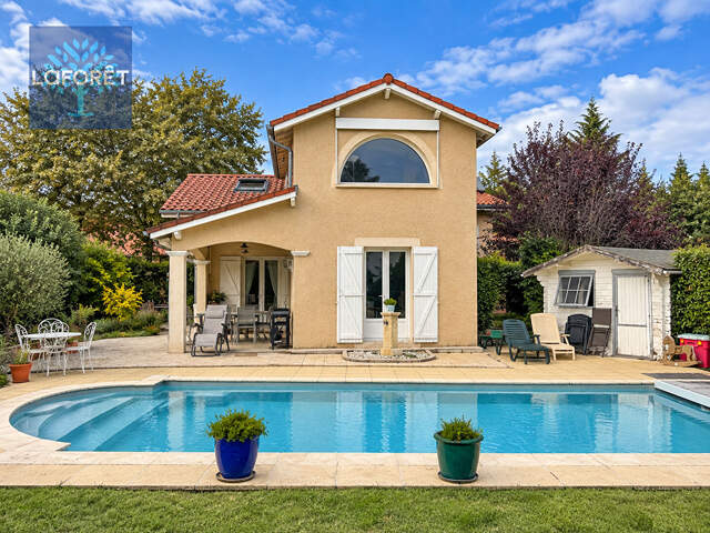Maison d'exception environ 164 m² hab. sur plus de 4 300 m² de terrain à Francheville — photo du bien