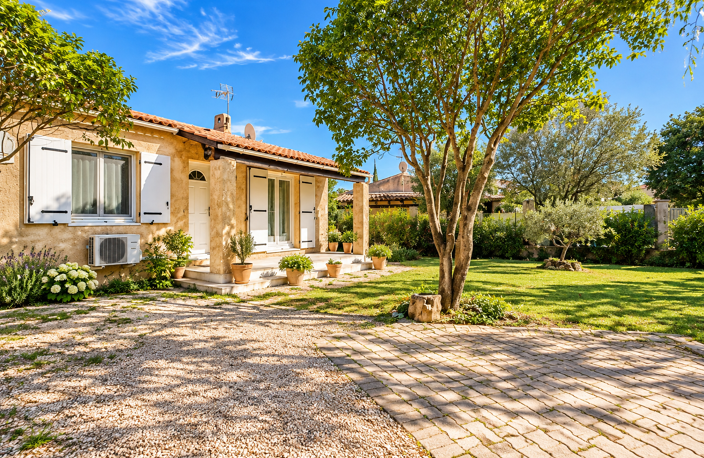 Maison de plain pied 90 m2 + garage 18 m2   3 chambres   Terrain 830 m2 — photo 2