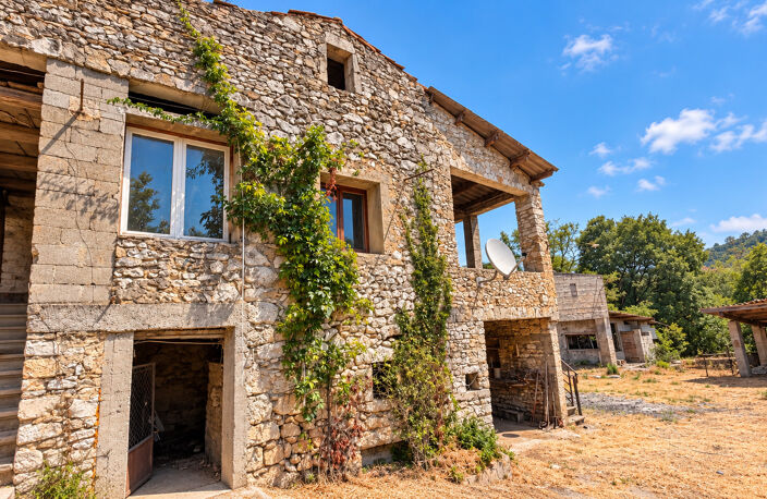 Maison de village a rénover avec terrain — photo 2