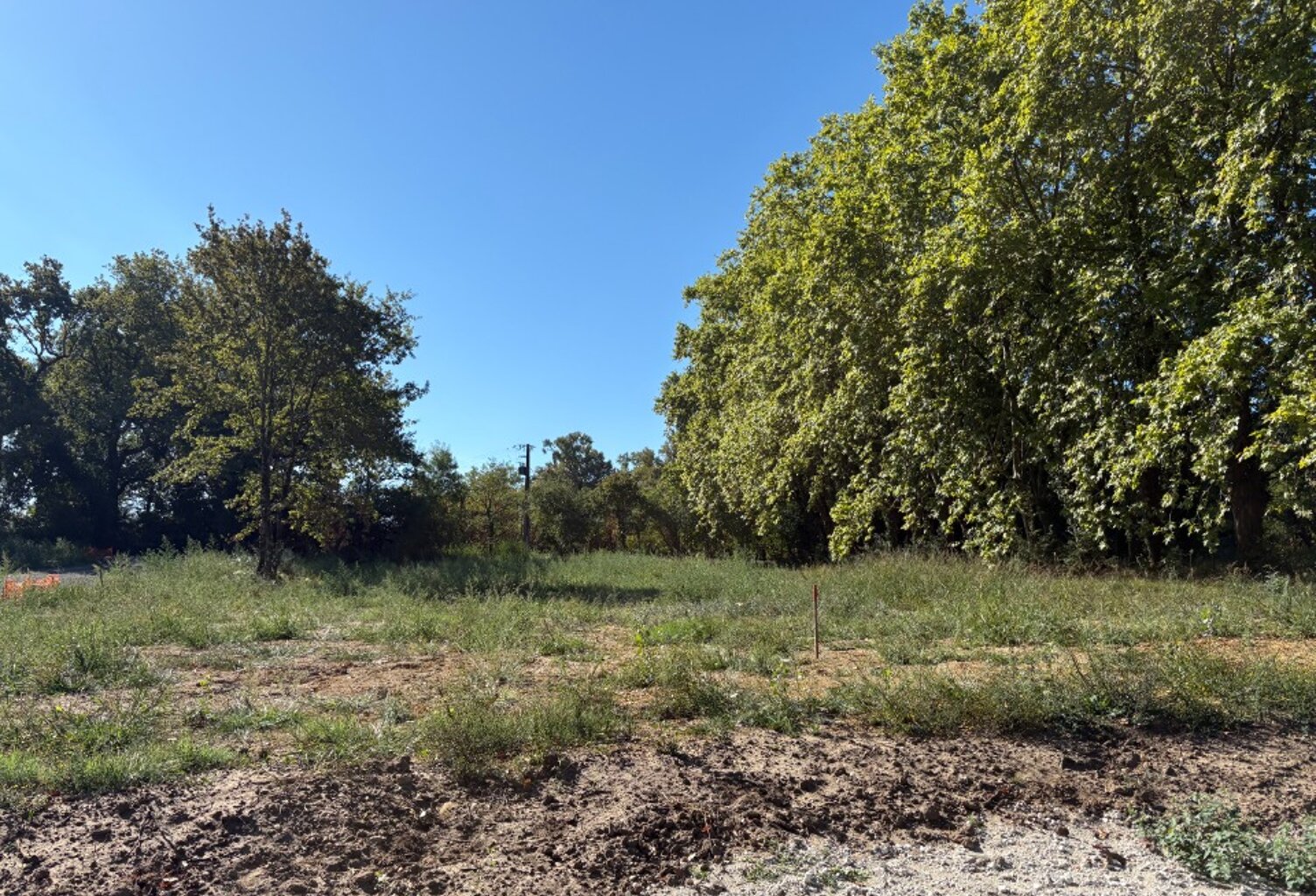 Terrain à bâtir à Artigues-près-Bordeaux (33370) — photo 1