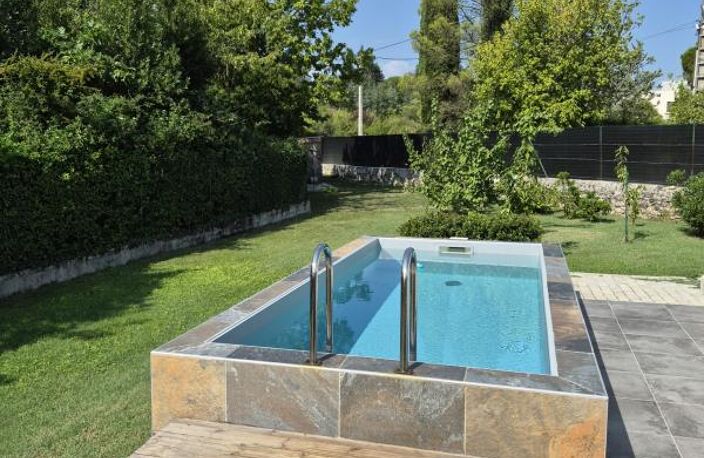 Maison très récente et de plain-pied à AUBENAS, avec beau te — photo 2