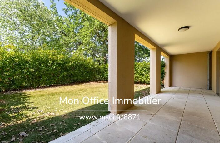 Référence : 7398-YAN - Appartement 2 pièces avec jardin, garage et stationnement privatif — photo 2