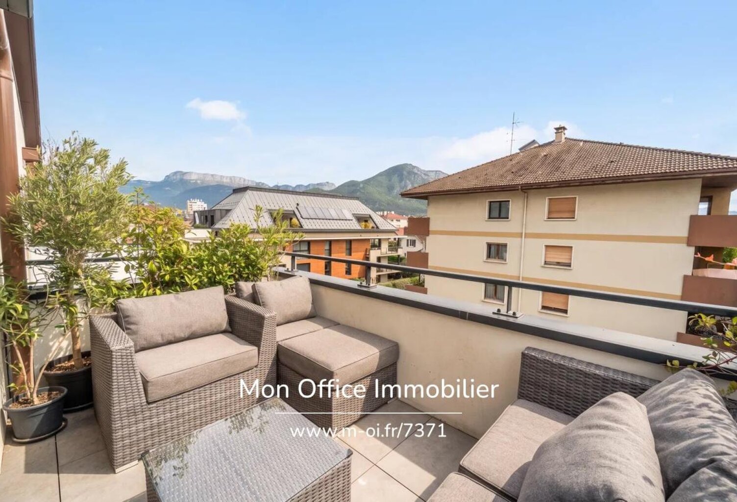 Référence : 7371-TCA - Appartement 4 pièces de 85m2 avec terrasse vue montagne et garage double rue Louis Boch (Annecy centre-ville) — photo 1