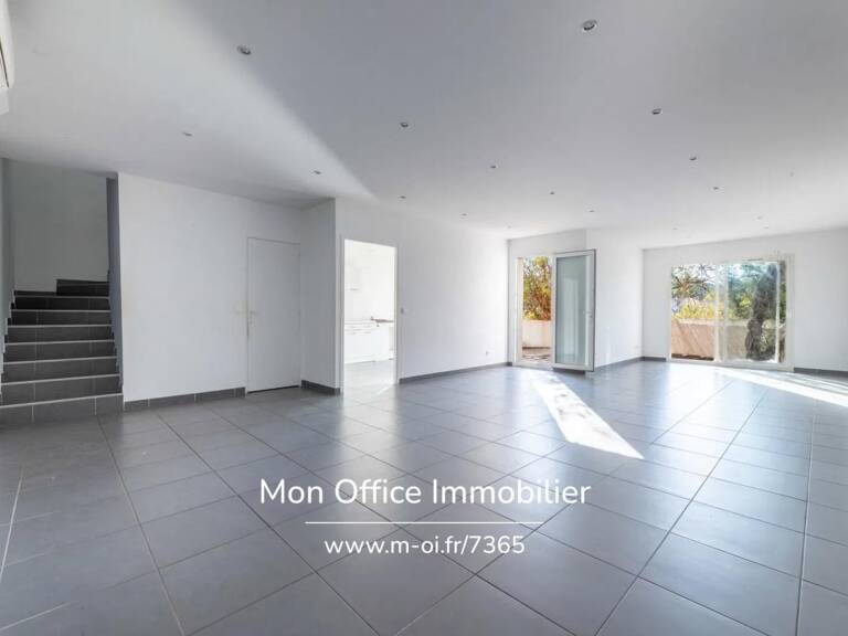 Référence : 7365-ASI. - Peypin - Beau duplex T4 avec jardin — photo 1
