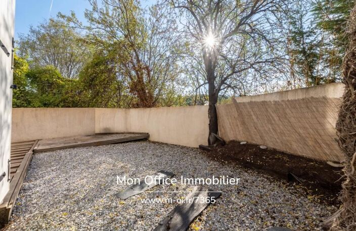 Référence : 7365-ASI. - Peypin - Beau duplex T4 avec jardin — photo 3