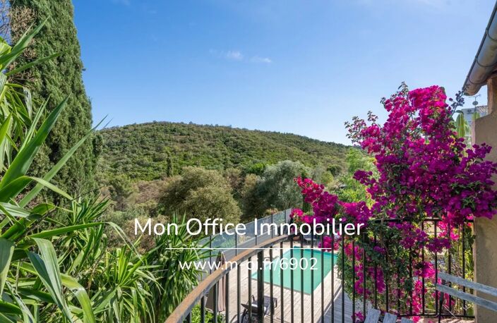 Référence : 6902-JDO. - Villa provençale de charme avec piscine, studio indépendant et aperçu mer ! — photo 5