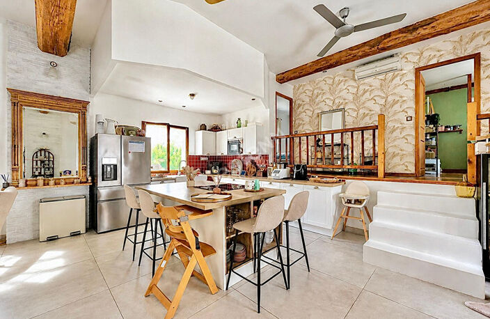 Maison spacieuse 9 pièces à vendre à Le Mesnil Aubry - 399 000  — photo 2
