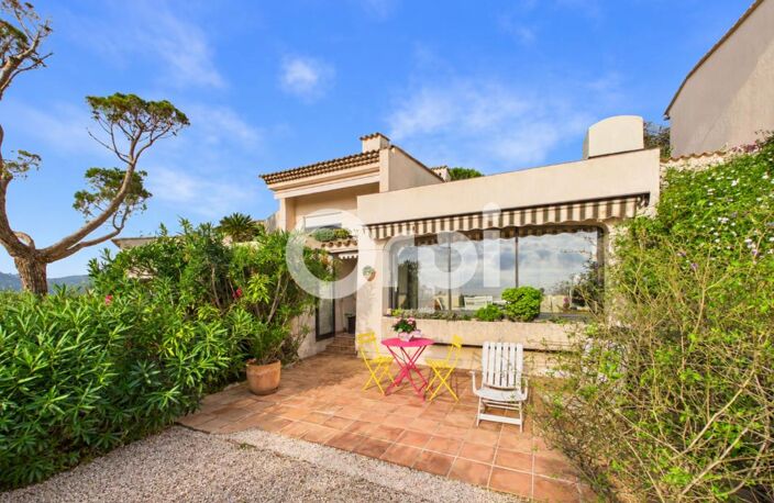 BELLE VUE MER - GARAGE - CAVE - AU CALME - JARDIN — photo 2