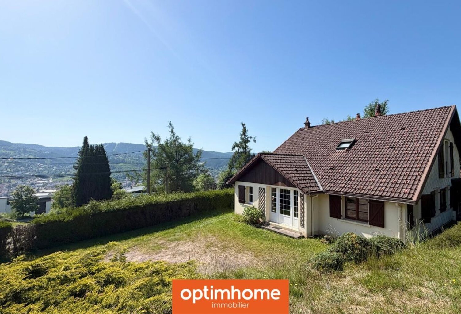 MAISON FAMILIALE À VENDRE À GÉRARDMER – VUE MONTAGNE, VUE SUR LES PISTES DE SKI ET 9 117 M² DE TERRAIN — photo 1