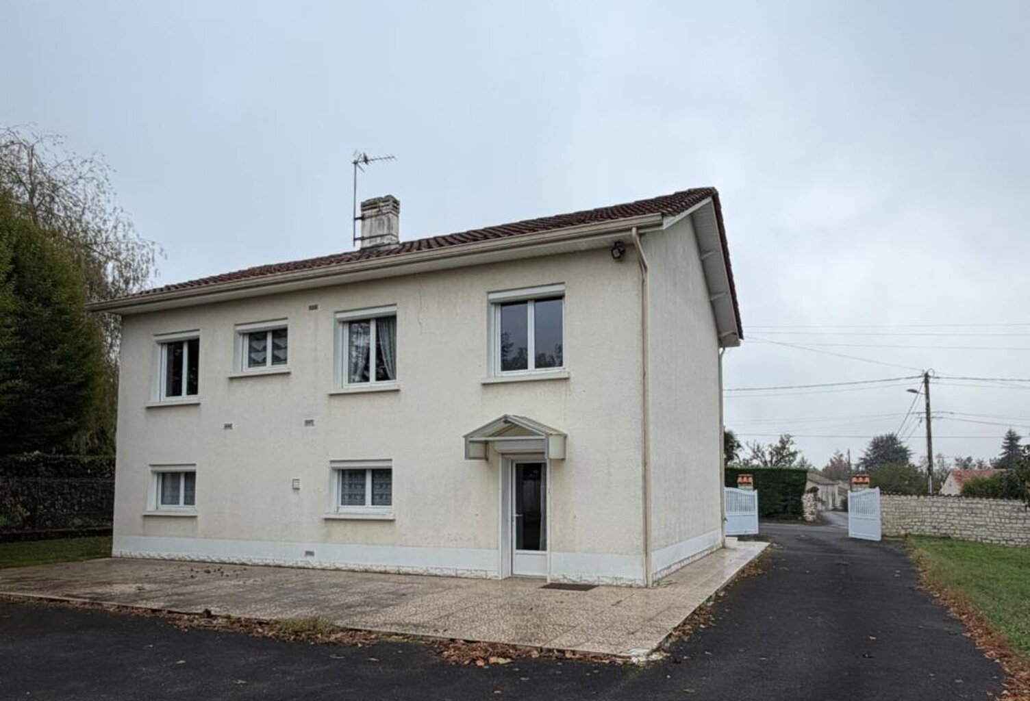 Champniers. Maison 158 m² avec garage indépendant — photo 1