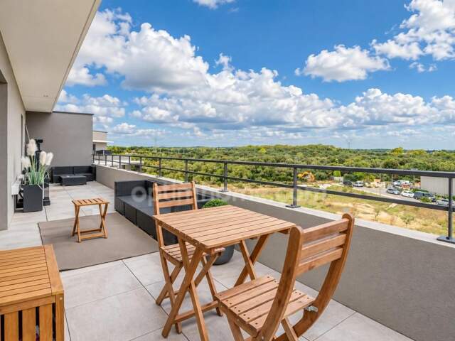 BAILLARGUES (34670) – 2 PIÈCES – DERNIER ÉTAGE – GRANDE TERRASSE - SANS VIS-A-VIS - ASCENSEUR - PARKING — photo du bien
