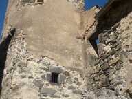 BATIMENT ATYPIQUE A RESTAURER DANS UN FORT VILLAGEOIS — photo 2