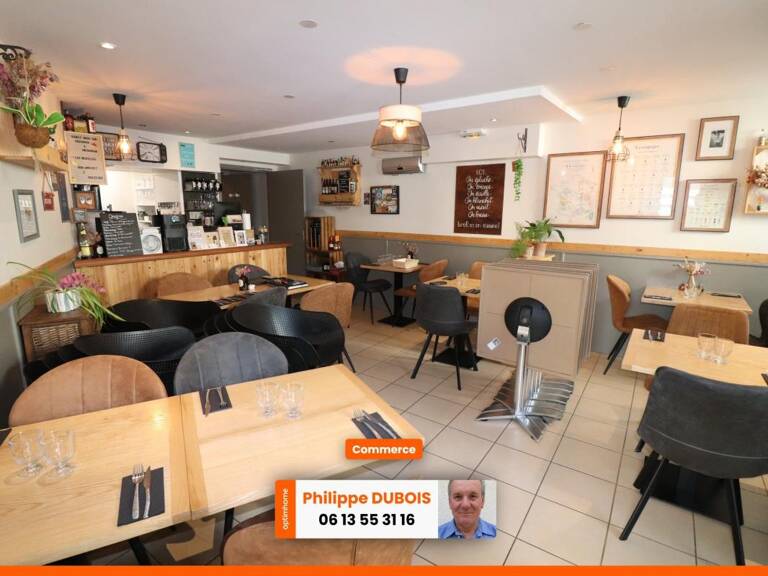 A VENDRE SUPERBE RESTAURANT AU COEUR DE ROCHEFORT (17) — photo 1