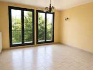 Appartement à vendre aux Milles (Aix-en-Provence) - T3/T4 traversant avec terrasse et fort potentiel — photo 2