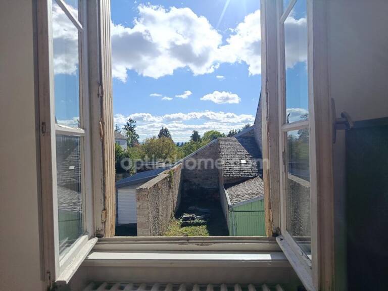 Maison à vendre 3 pièces SAINT GERVAIS D'AUVERGNE (63) — photo 1