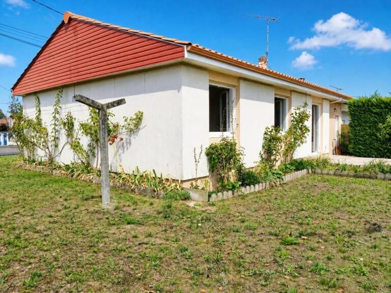 GUITRES (33230) – Maison de plain-pied de 61 m² au calme, avec garage et jardin — photo 1