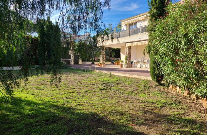 Villa T8 de 155 m2 sur 950 m2 de terrain — photo 5