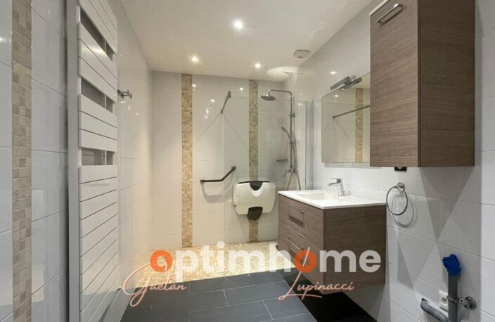Grand appartement en monopropriété dans maison familiale de 168 m² à deux pas du centre-ville ! — photo 4