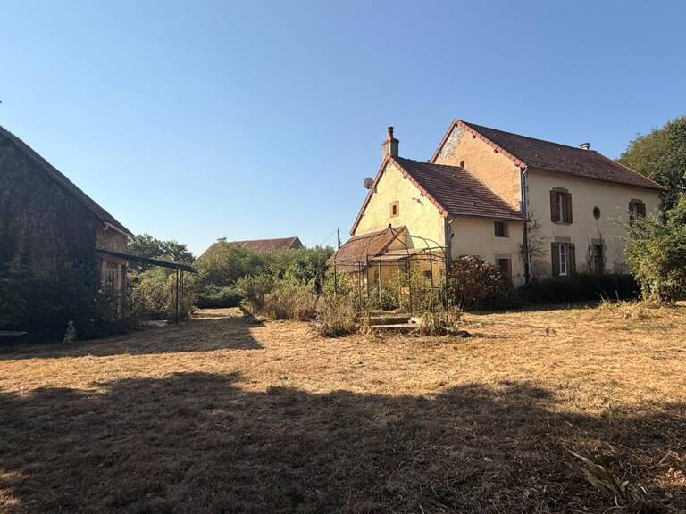 Propriété de caractère 284m² habitable, 5 chambres, annexe + grange sur terrain de 6885m² 179 900 € — photo 1