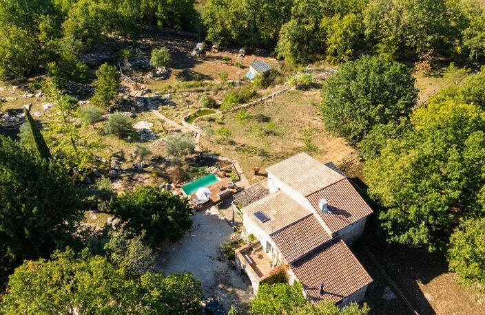 Mas en pierres LES VANS - terrain 1,8ha — photo 3