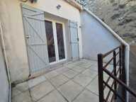 À LOUER – Maison de ville meublée avec extérieur à Orgon — photo 2